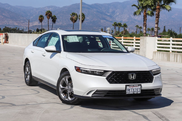Used 2024 Honda Accord EX image 2