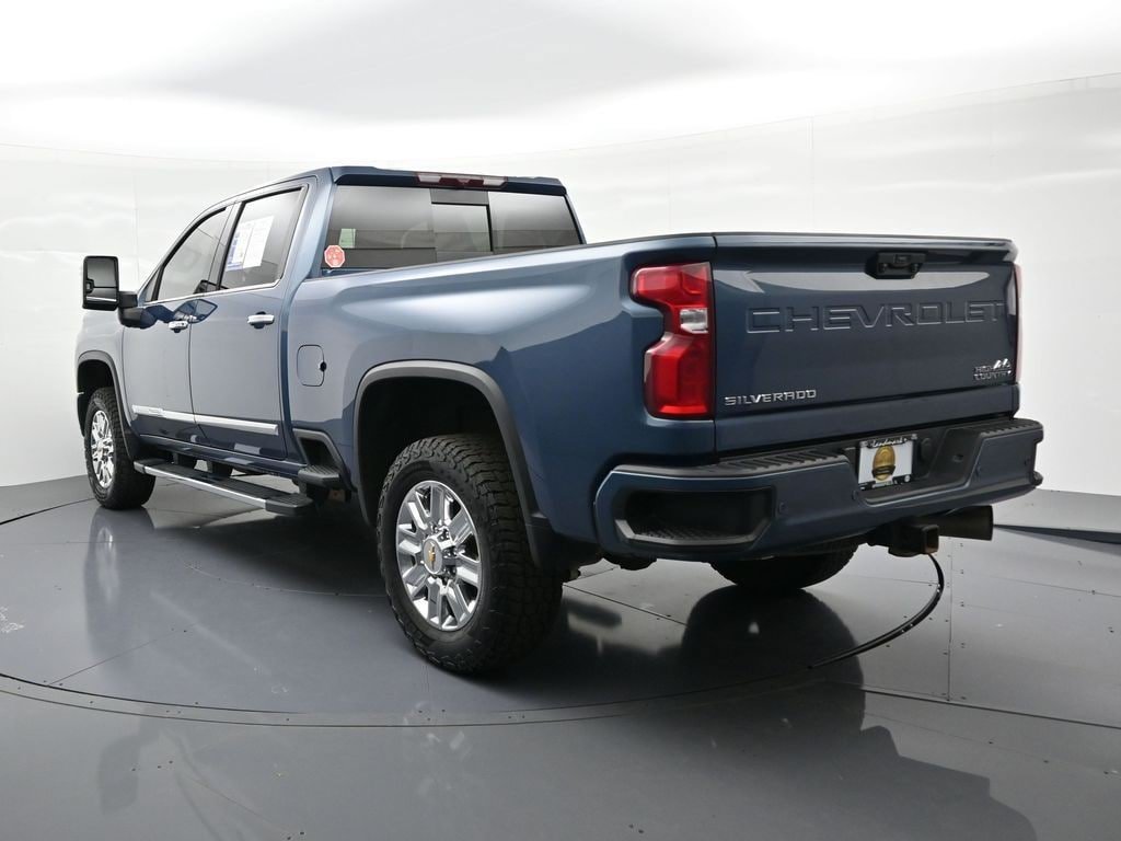 Used 2024 Chevrolet Silverado 3500 High Country w/ Z71 Off-Road Package AWD/4WD image 8