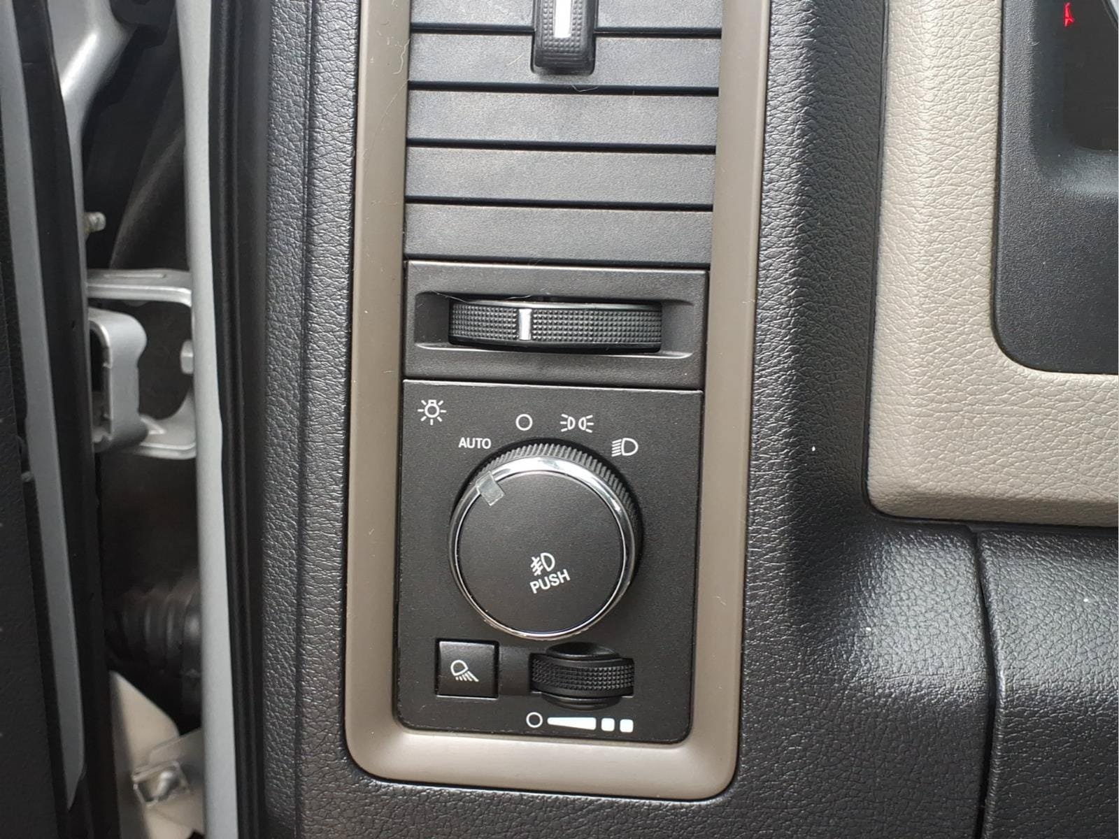 Used 2012 RAM 1500 Express AWD/4WD image 16