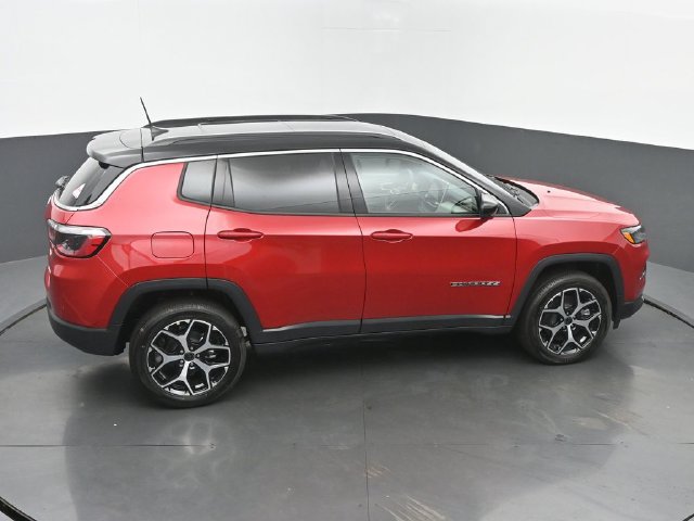 New 2026 Jeep Compass Limited w/ Sun, Sound & Navigation Group AWD/4WD image 42