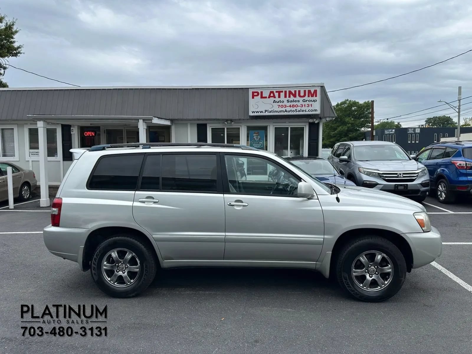 Used 2007 Toyota Highlander Sport AWD/4WD image 2