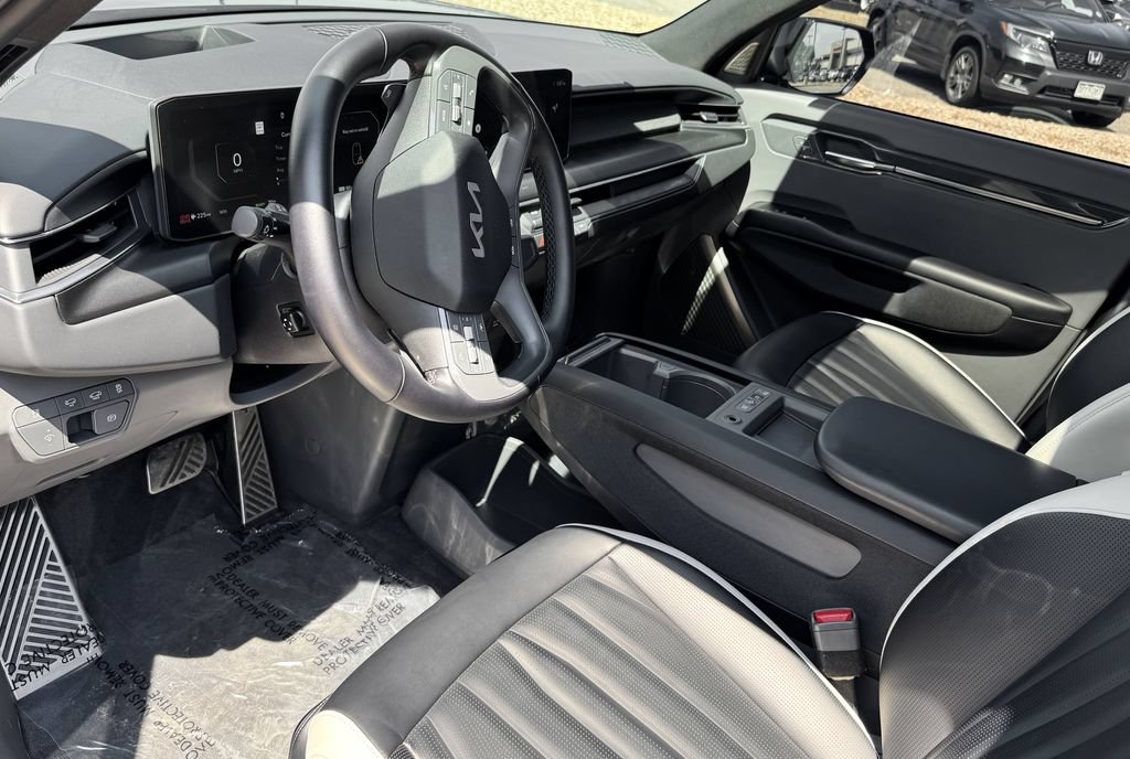Used 2024 Kia EV9 GT-Line AWD/4WD image 19