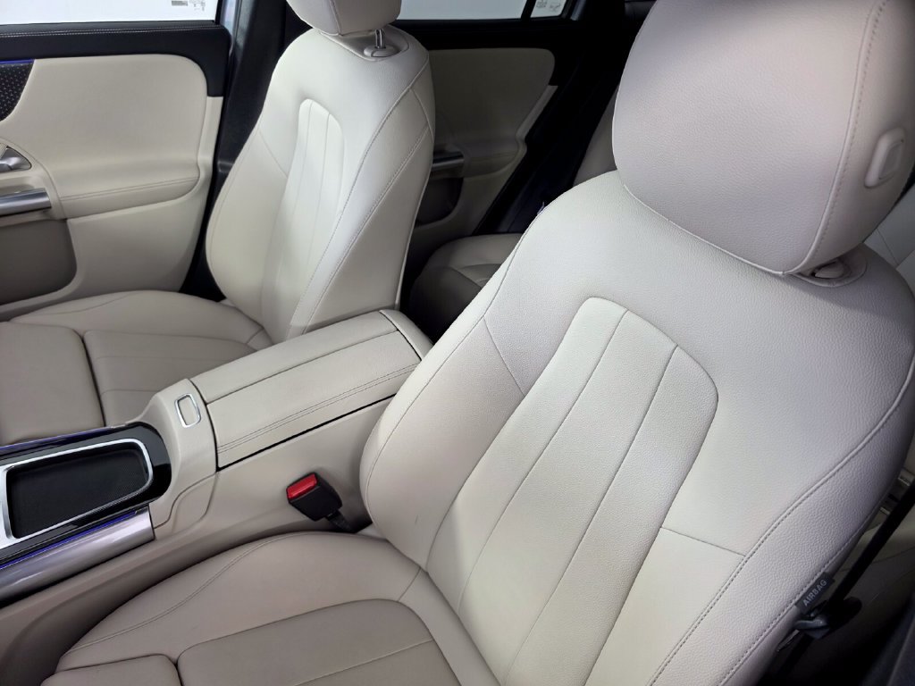 Certified 2026 Mercedes-Benz GLA 250 image 11