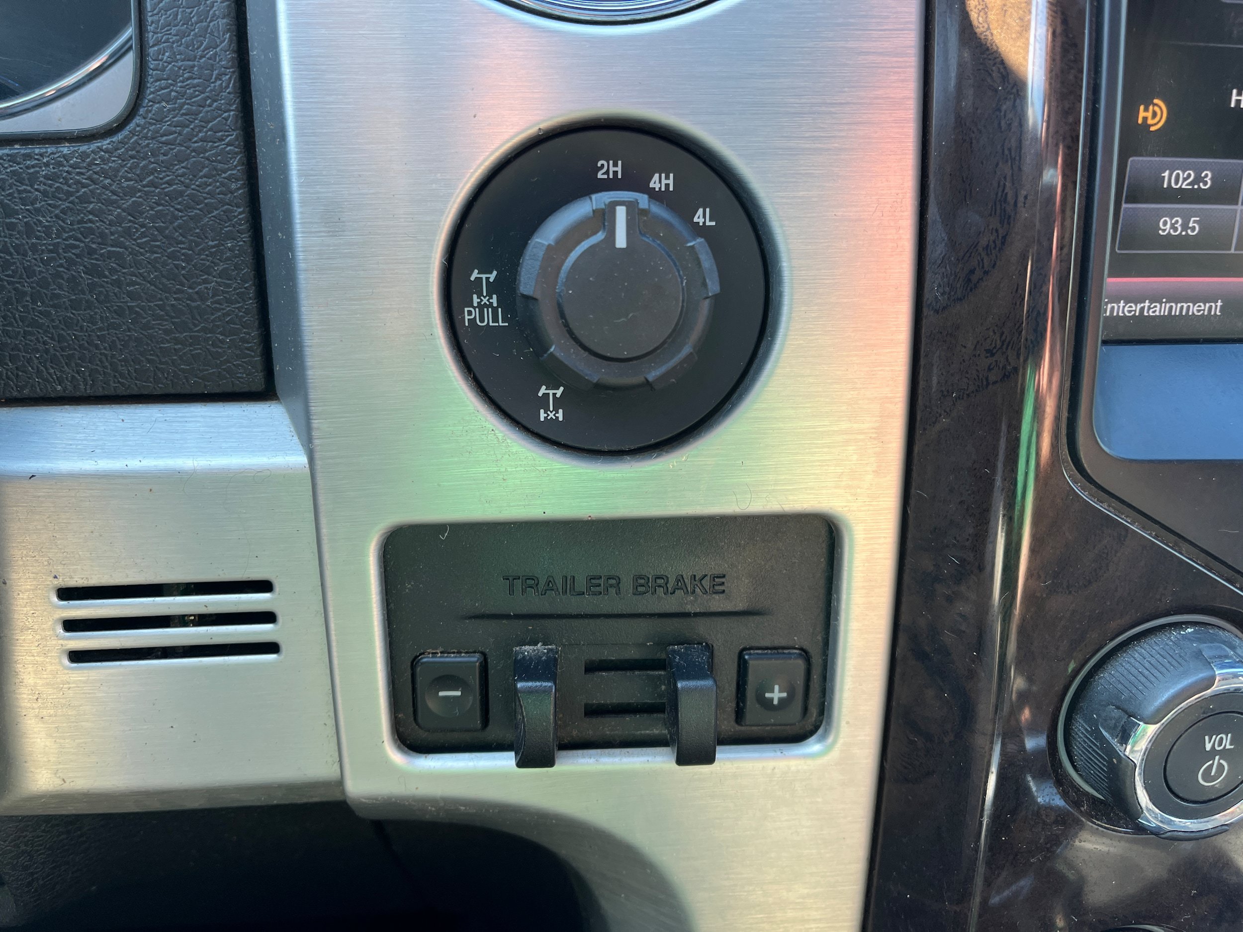Used 2013 Ford F150 Platinum AWD/4WD image 17