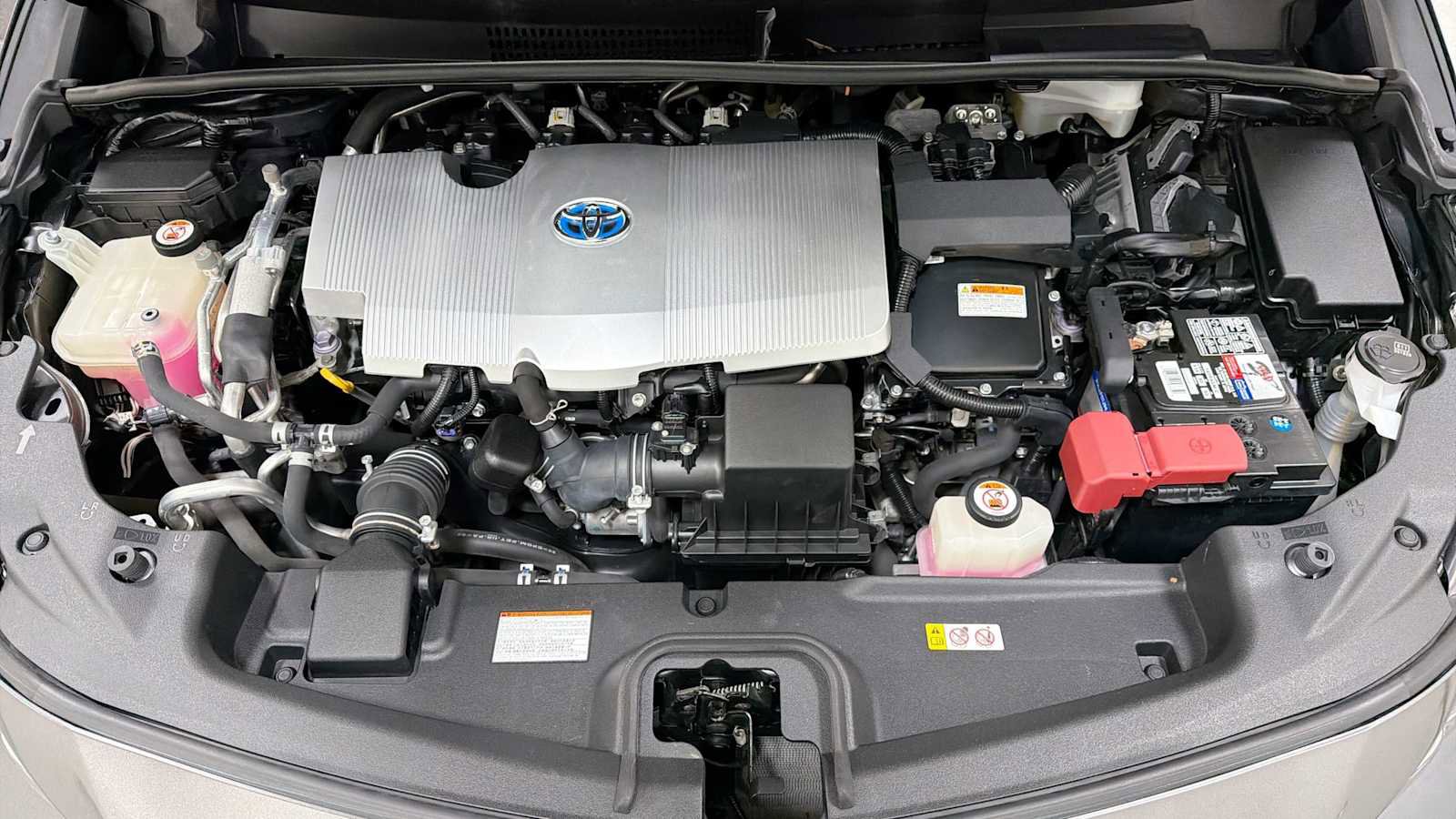 Certified 2017 Toyota Prius Prime Plus FWD image 30