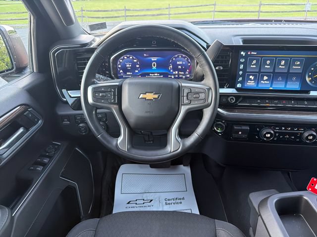 Used 2024 Chevrolet Silverado 1500 LT AWD/4WD image 14