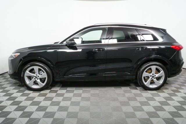 Used 2025 Audi Q5 Prestige image 31