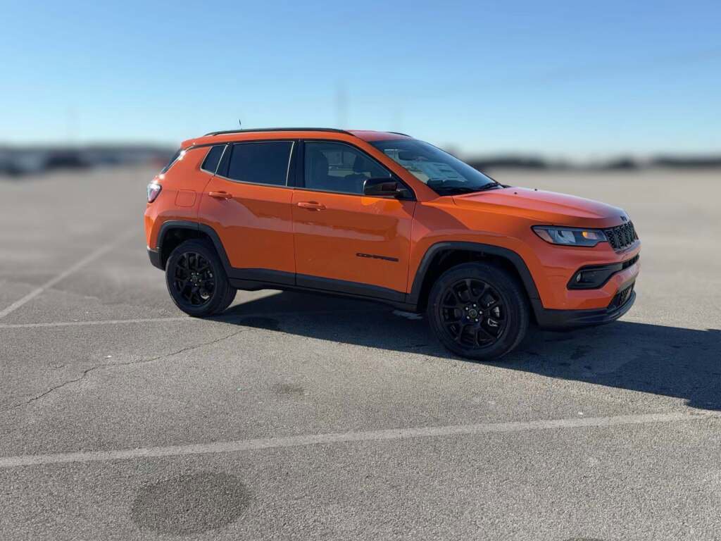 New 2026 Jeep Compass Latitude image 15