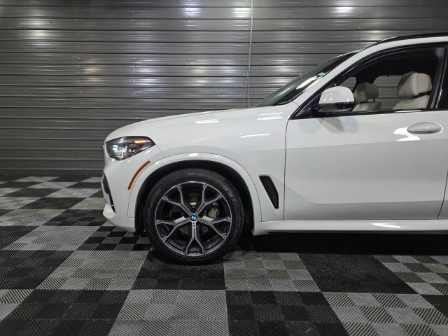 Used 2020 BMW X5 xDrive40i w/ M Sport Package image 42