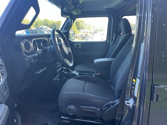 Certified 2022 Jeep Wrangler Unlimited Sahara AWD/4WD image 13