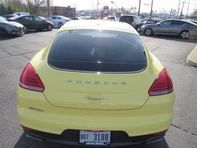 Used 2014 Porsche Panamera 4 image 10