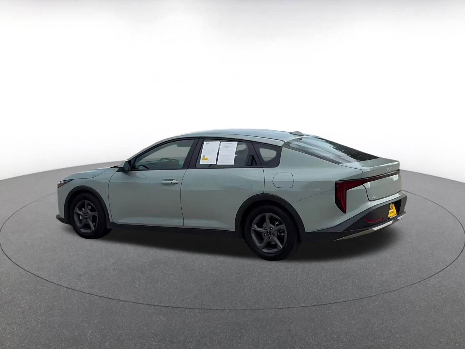 Used 2025 Kia K4 FWD image 10