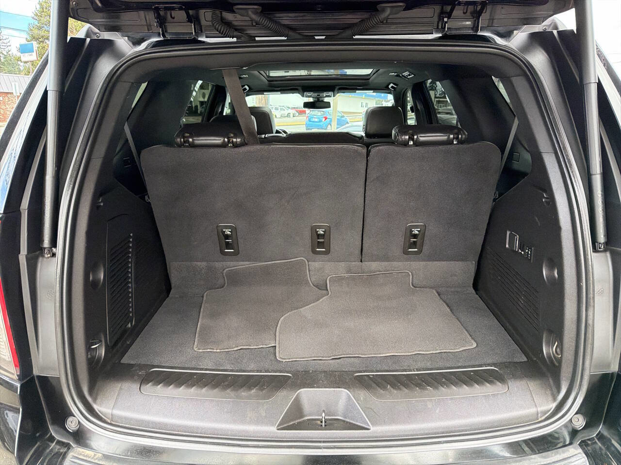 Used 2021 Chevrolet Tahoe LT w/ LT Signature Package image 5