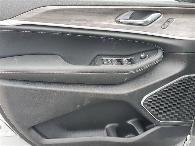 New 2026 Jeep Grand Cherokee L Limited AWD/4WD image 17