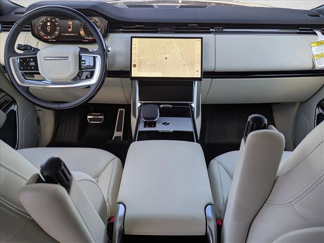 New 2026 Land Rover Range Rover Long Wheelbase SE image 16