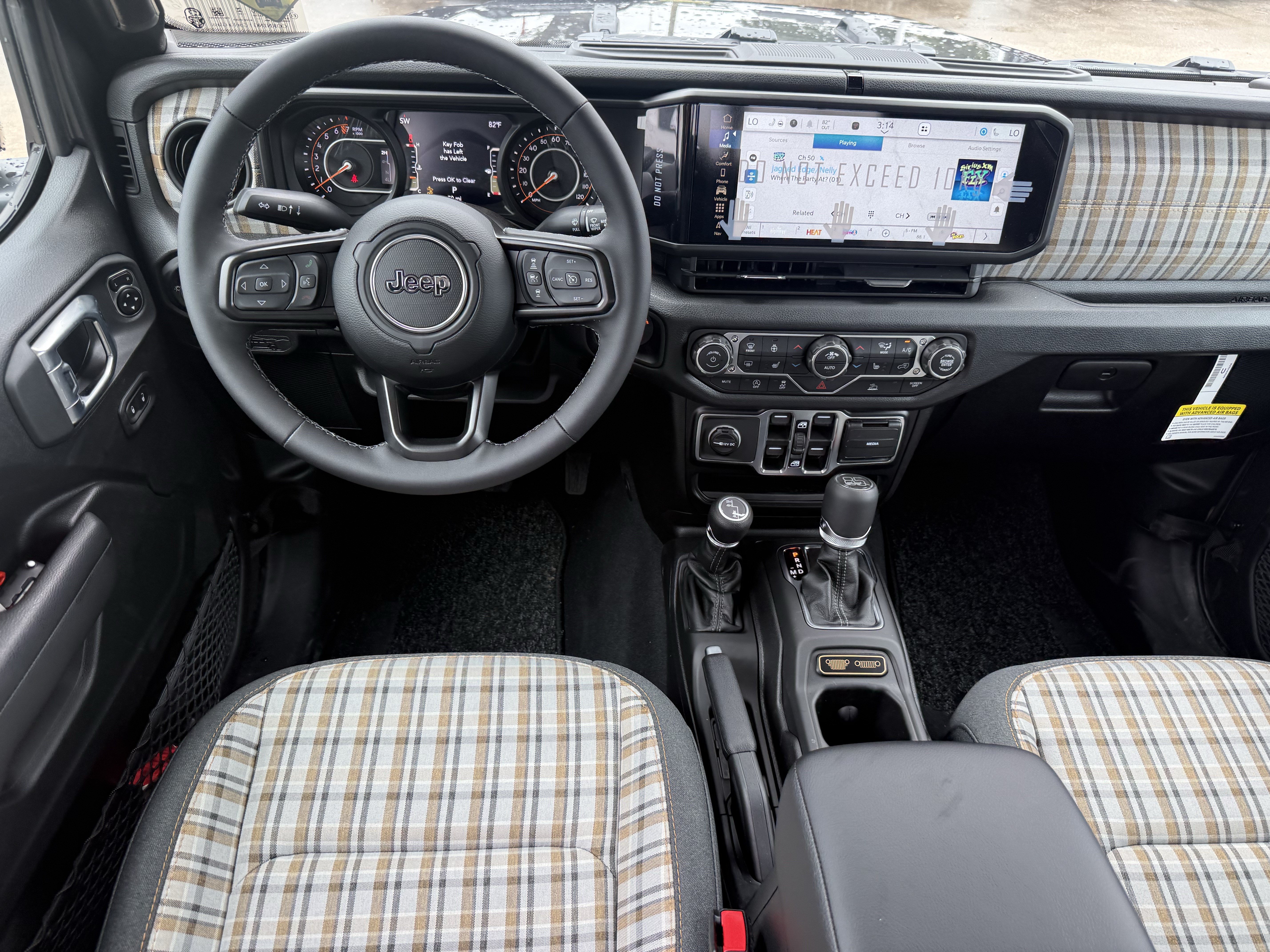 New 2026 Jeep Gladiator Sport AWD/4WD image 11