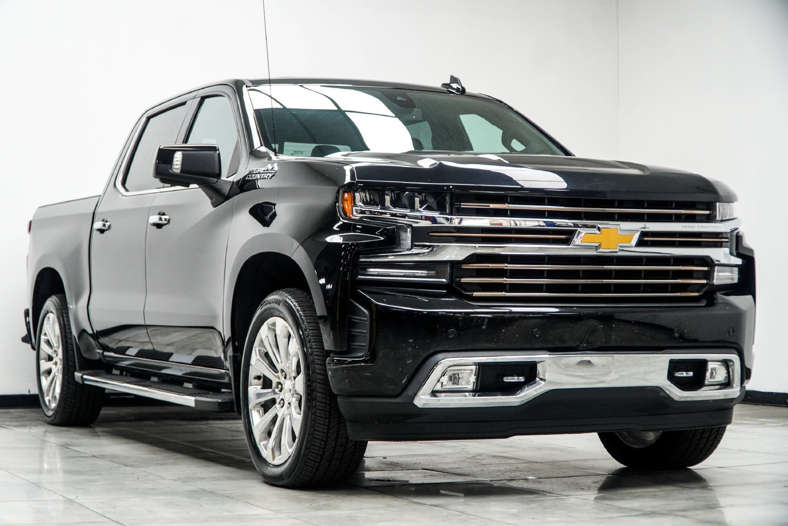 Used 2021 Chevrolet Silverado 1500 High Country AWD/4WD image 4