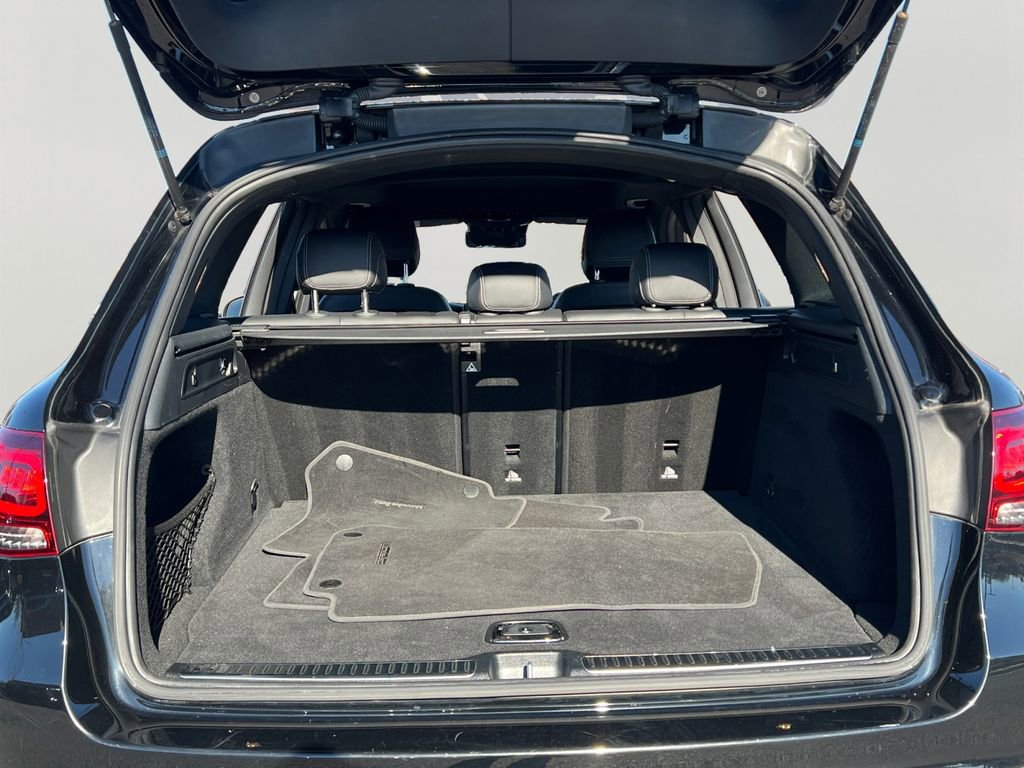 Used 2022 Mercedes-Benz GLC 300 4MATIC image 9
