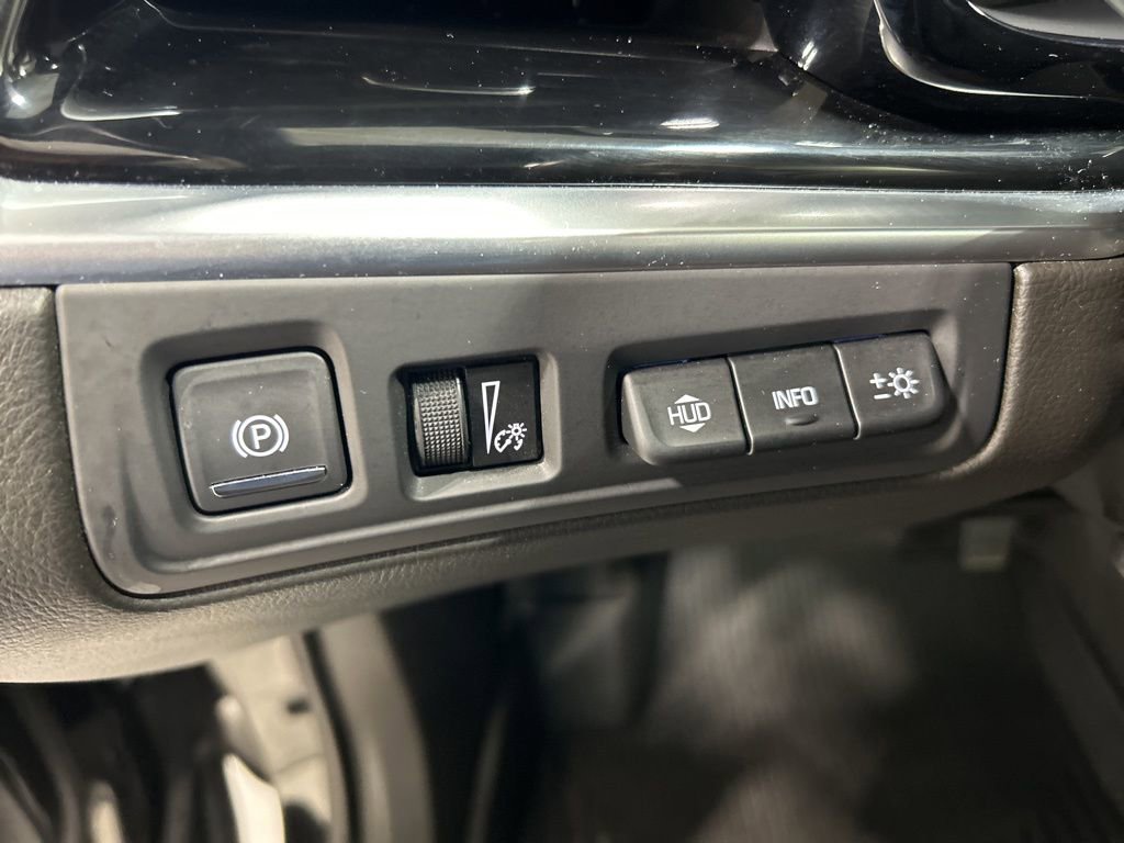 Used 2023 Cadillac XT6 Premium Luxury w/ Technology Package AWD/4WD image 14