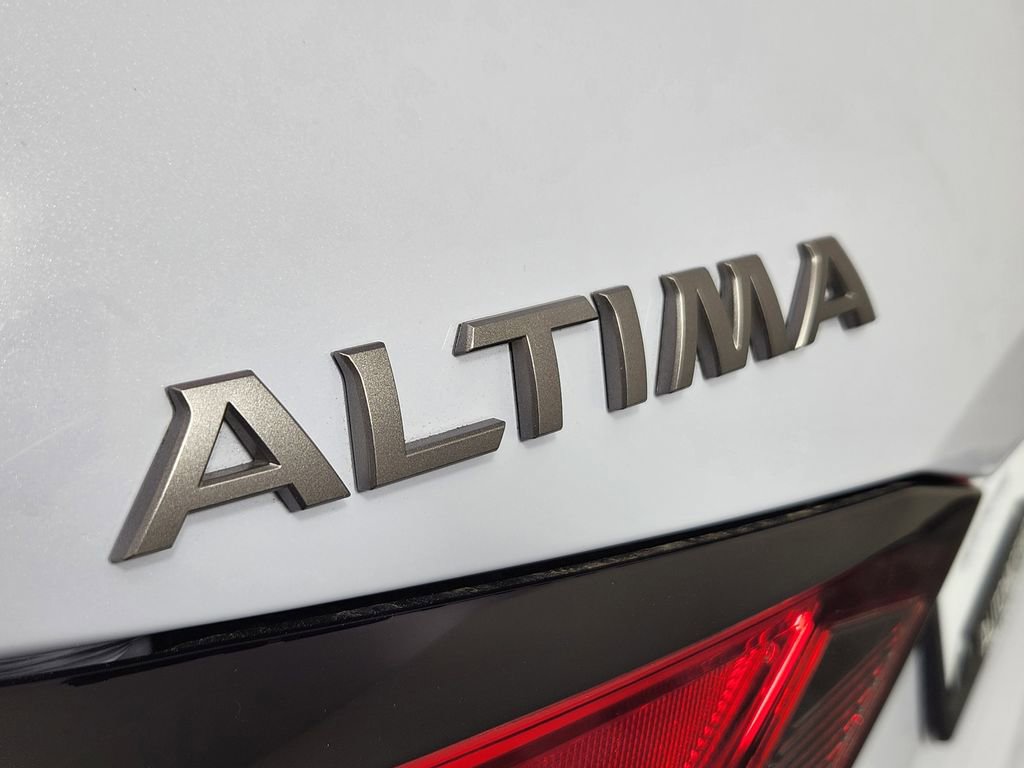 New 2025 Nissan Altima 2.5 SR w/ SR Premium Package AWD/4WD image 7