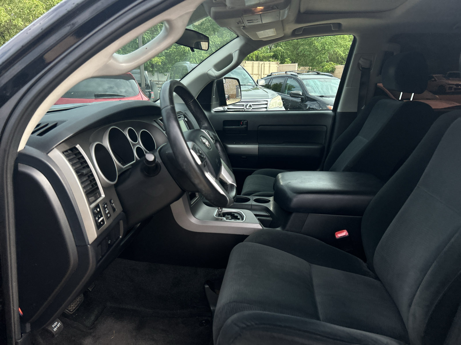 Used 2014 Toyota Sequoia SR5 w/ Sport Appearance Package RWD image 18
