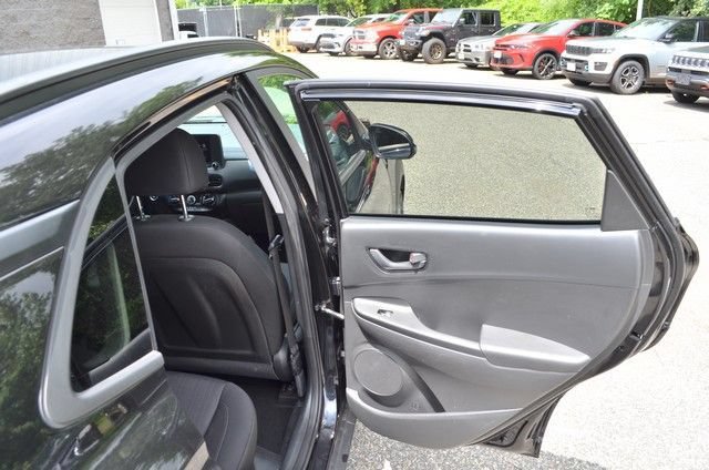 Used 2023 Hyundai Kona SEL w/ Cargo Package AWD/4WD image 31
