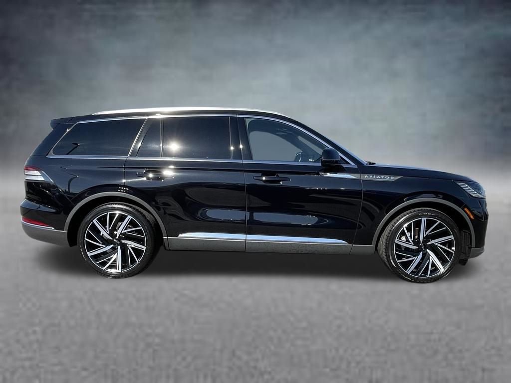 Used 2025 Lincoln Aviator Reserve w/ Equipment Group 201A AWD/4WD image 4