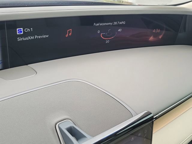 Used 2024 Lincoln Nautilus Reserve image 21