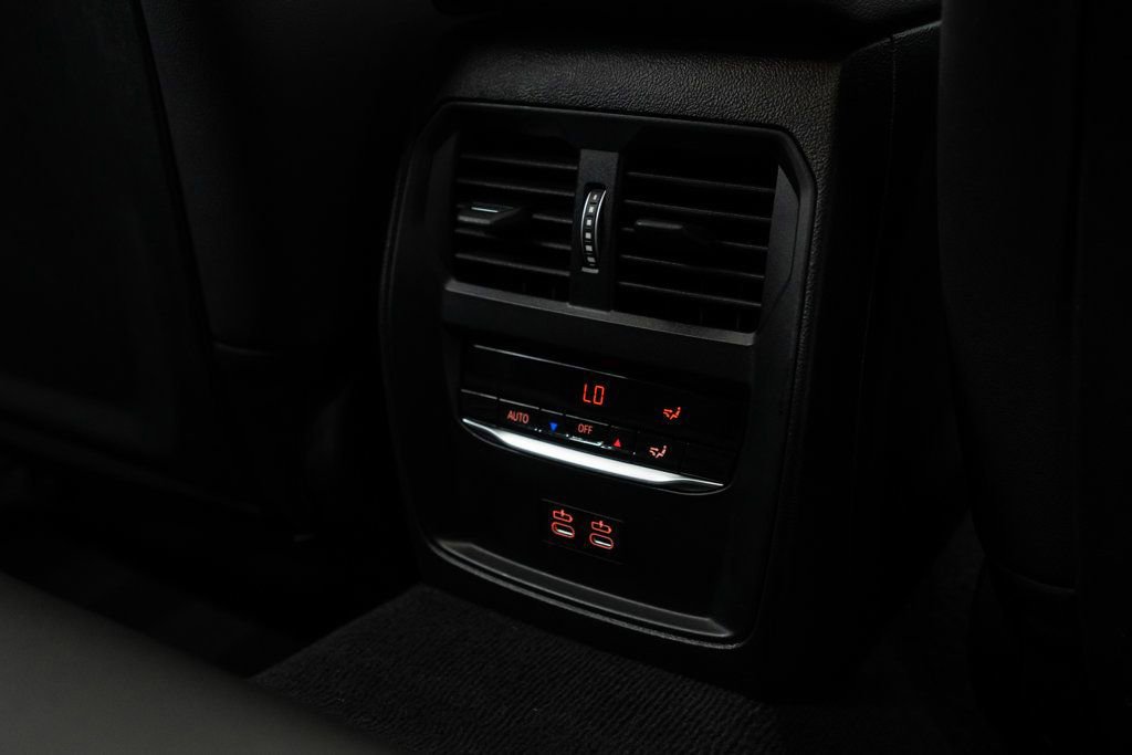 Used 2025 BMW 430i xDrive w/ Premium Package image 36