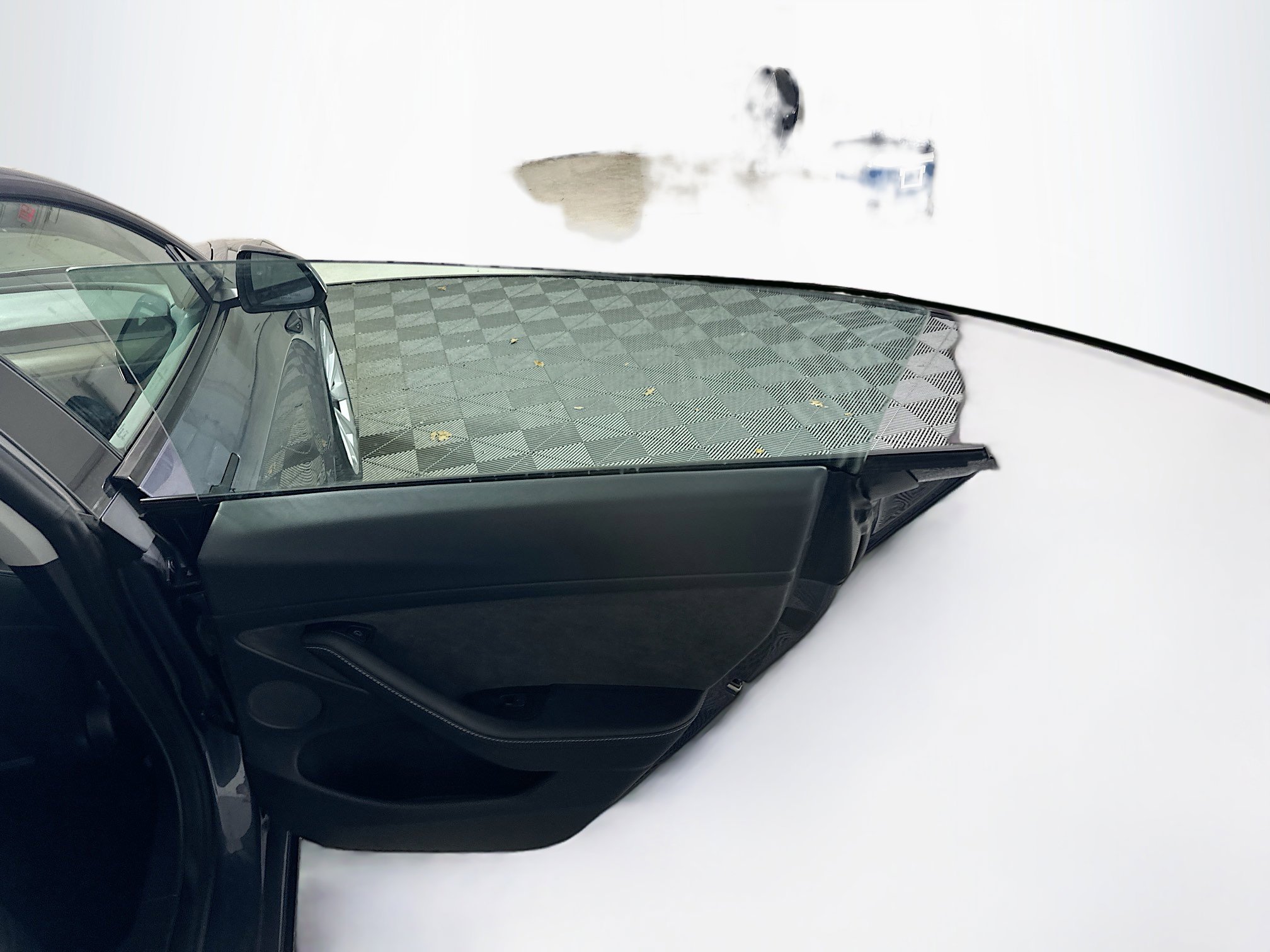 Used 2023 Tesla Model 3 Standard Range image 29