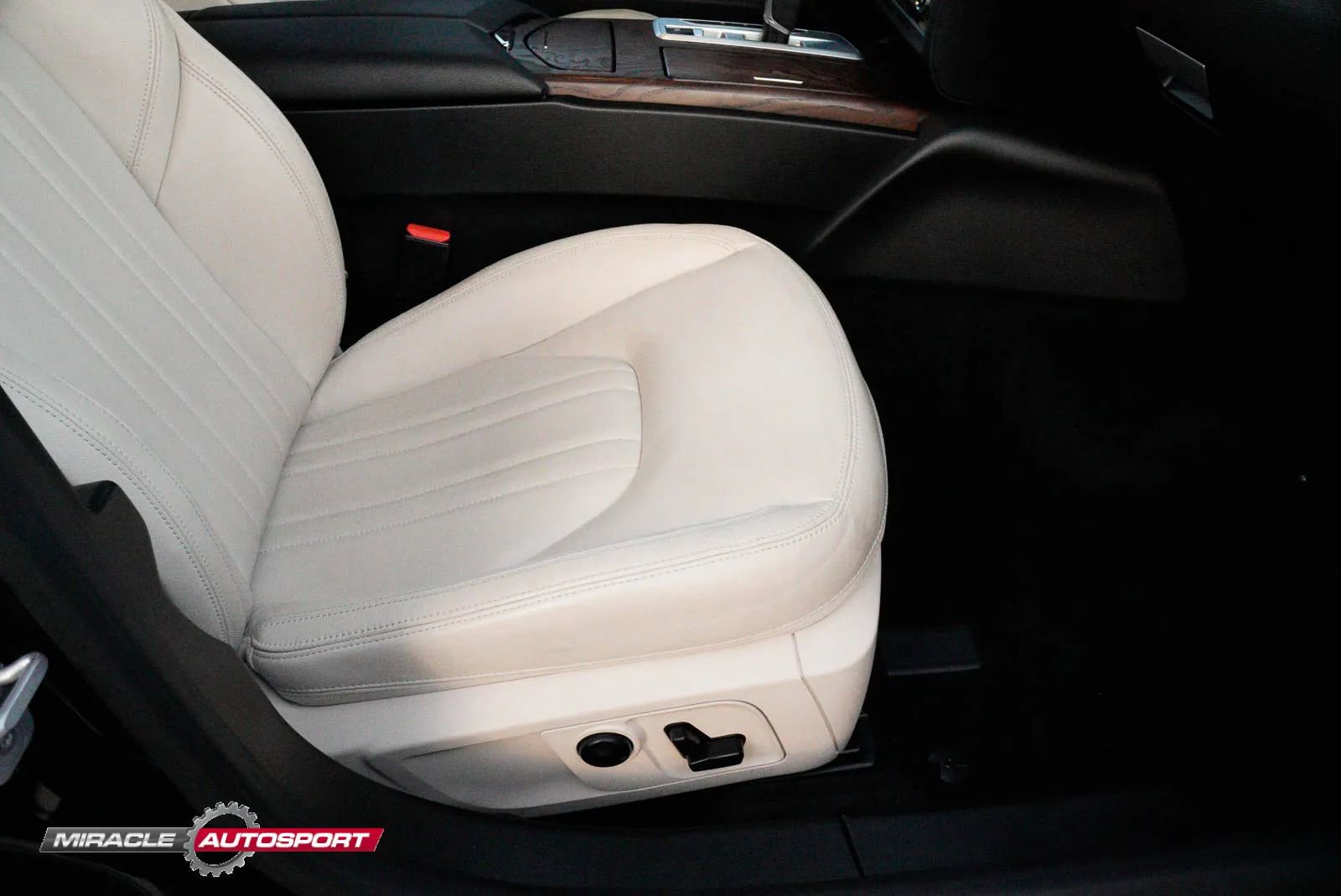 Used 2015 Maserati Ghibli S Q4 image 32