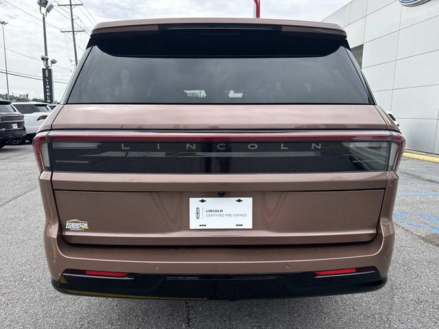 Certified 2026 Lincoln Navigator L Black Label AWD/4WD image 4