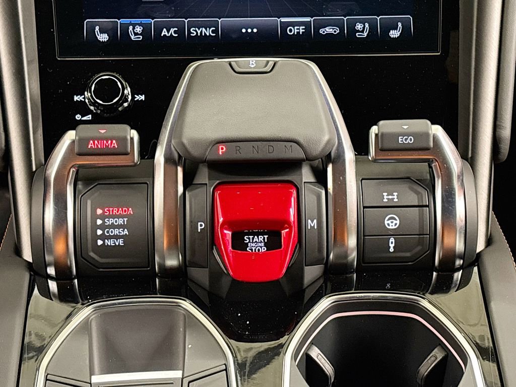 Used 2024 Lamborghini Urus S image 13