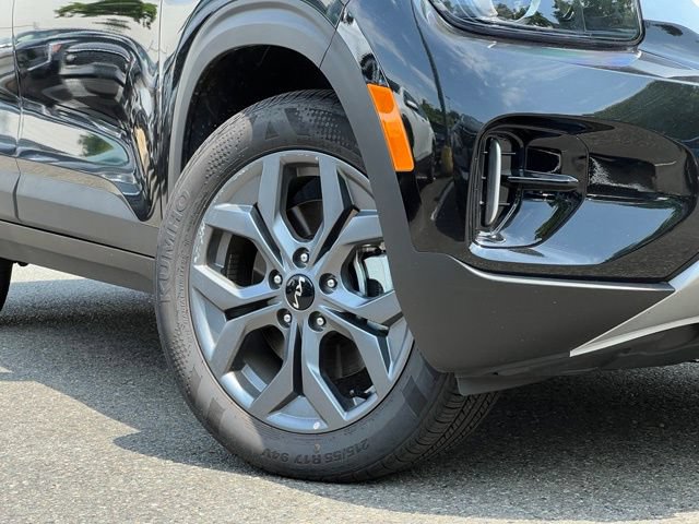 Used 2026 Kia Seltos LX AWD/4WD image 2