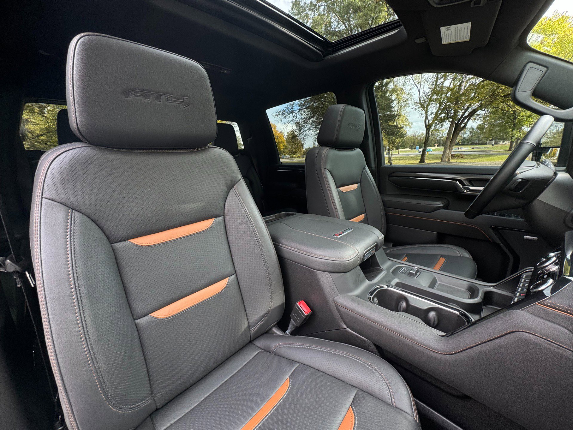 Used 2024 GMC Sierra 2500 AT4 w/ AT4 Preferred Package image 23