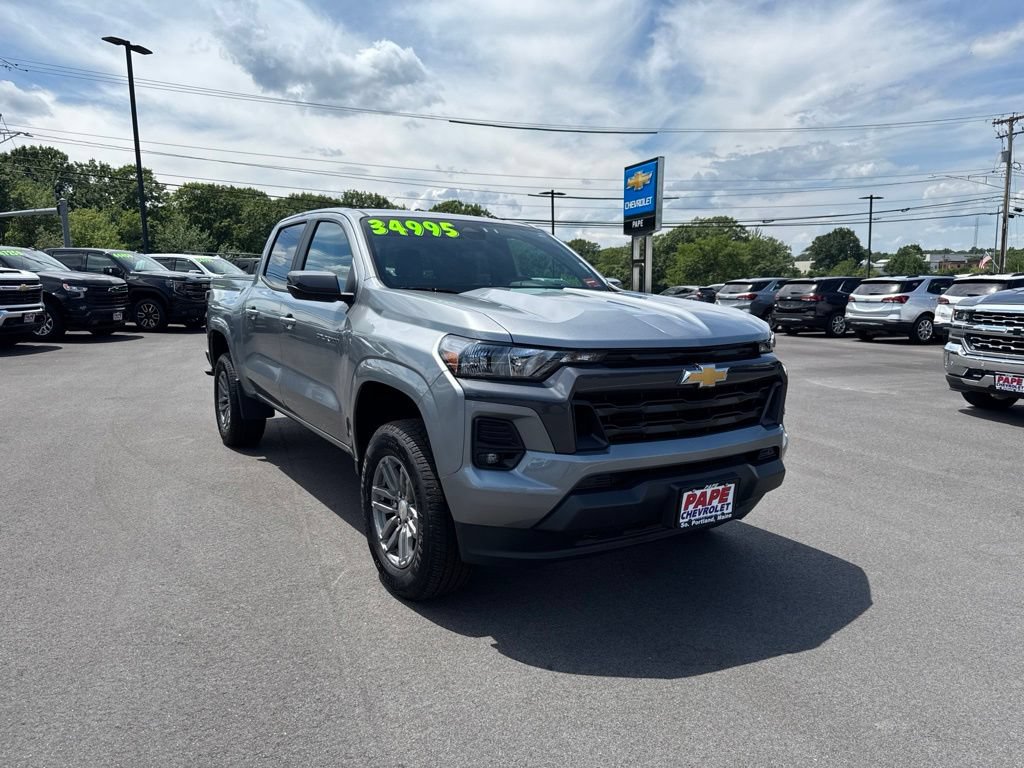 Used 2023 Chevrolet Colorado LT w/ LT Convenience Package AWD/4WD image 2