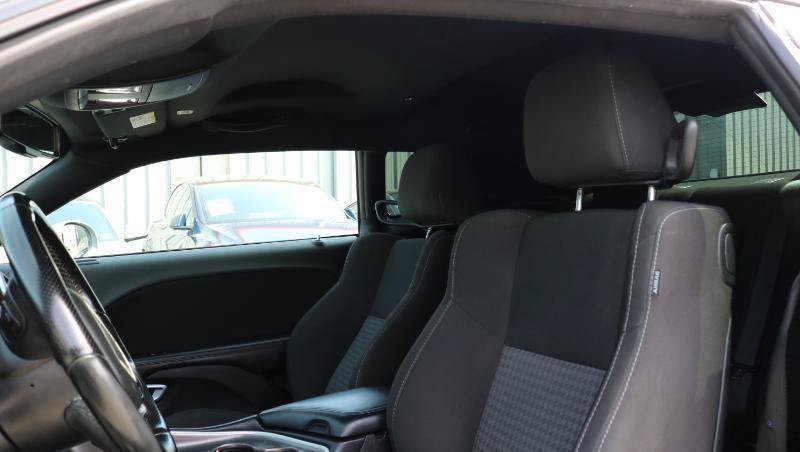 Used 2021 Dodge Challenger GT RWD image 9