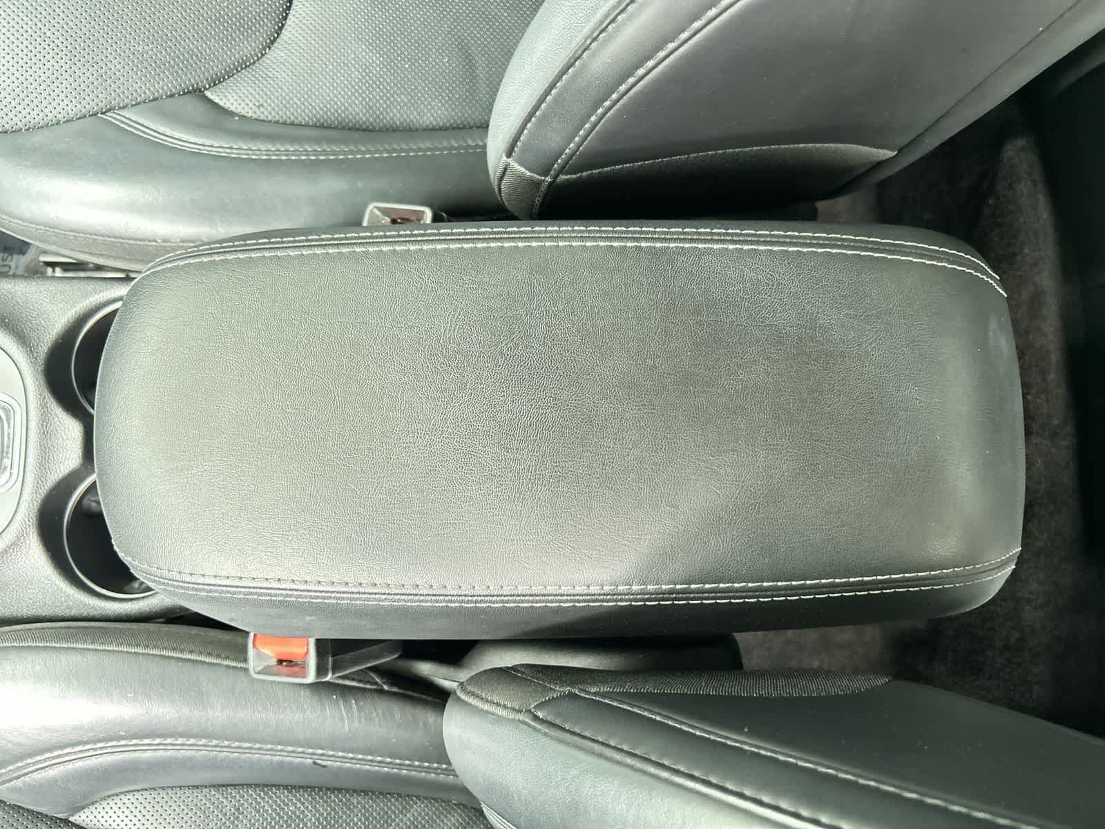 Used 2019 Jeep Cherokee Limited FWD image 21