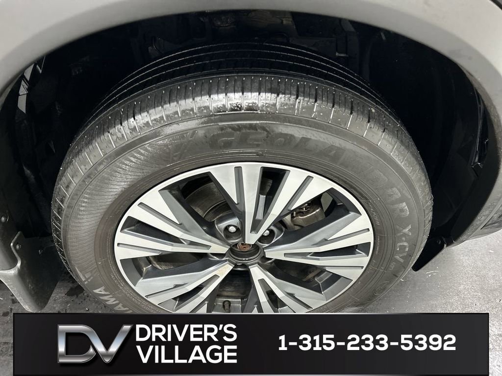 Used 2023 Nissan Rogue SV AWD/4WD image 8