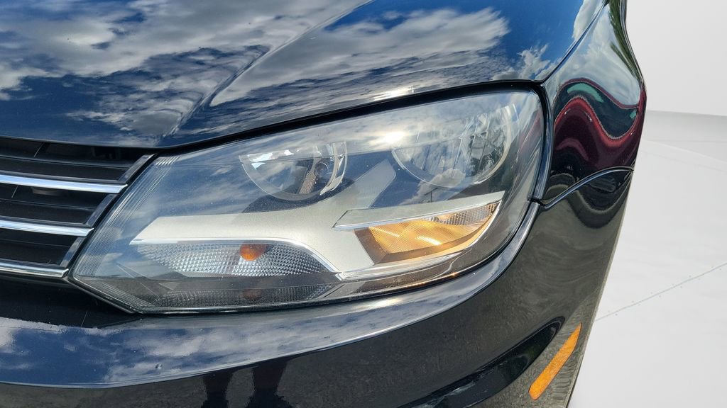 Used 2012 Volkswagen Eos Komfort FWD image 28