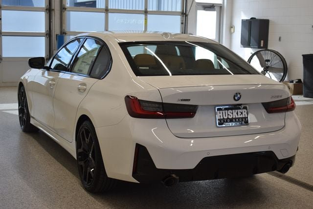 New 2026 BMW 330i xDrive Sedan w/ M Sport Package AWD/4WD image 10