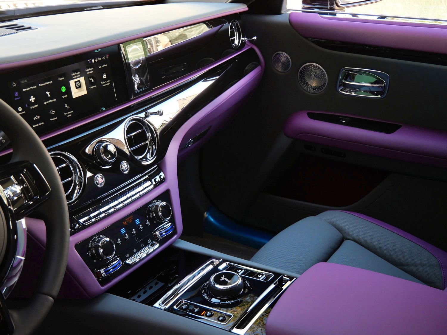 New 2026 Rolls-Royce Ghost AWD/4WD image 25