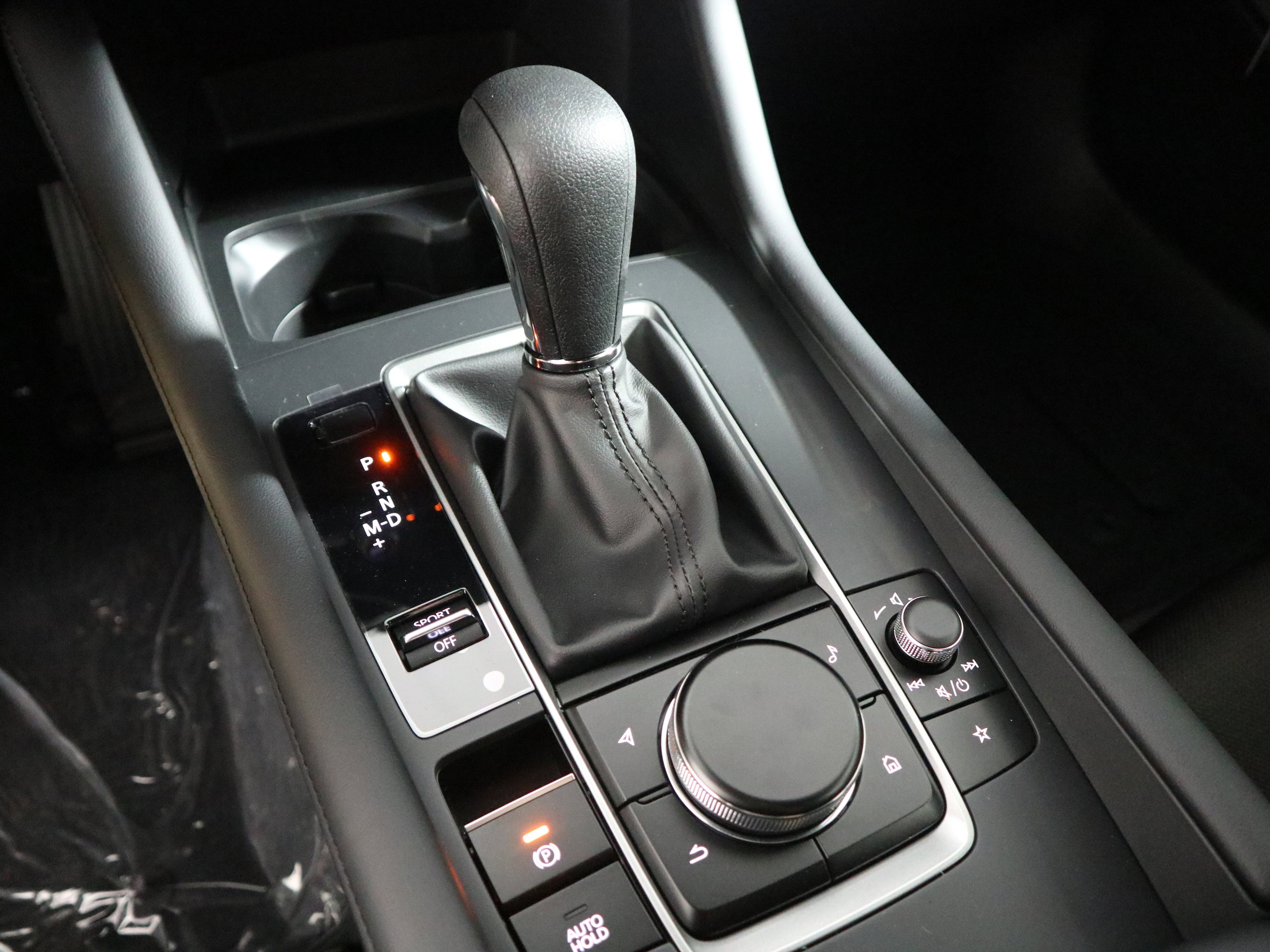 New 2026 MAZDA MAZDA3 s FWD image 19
