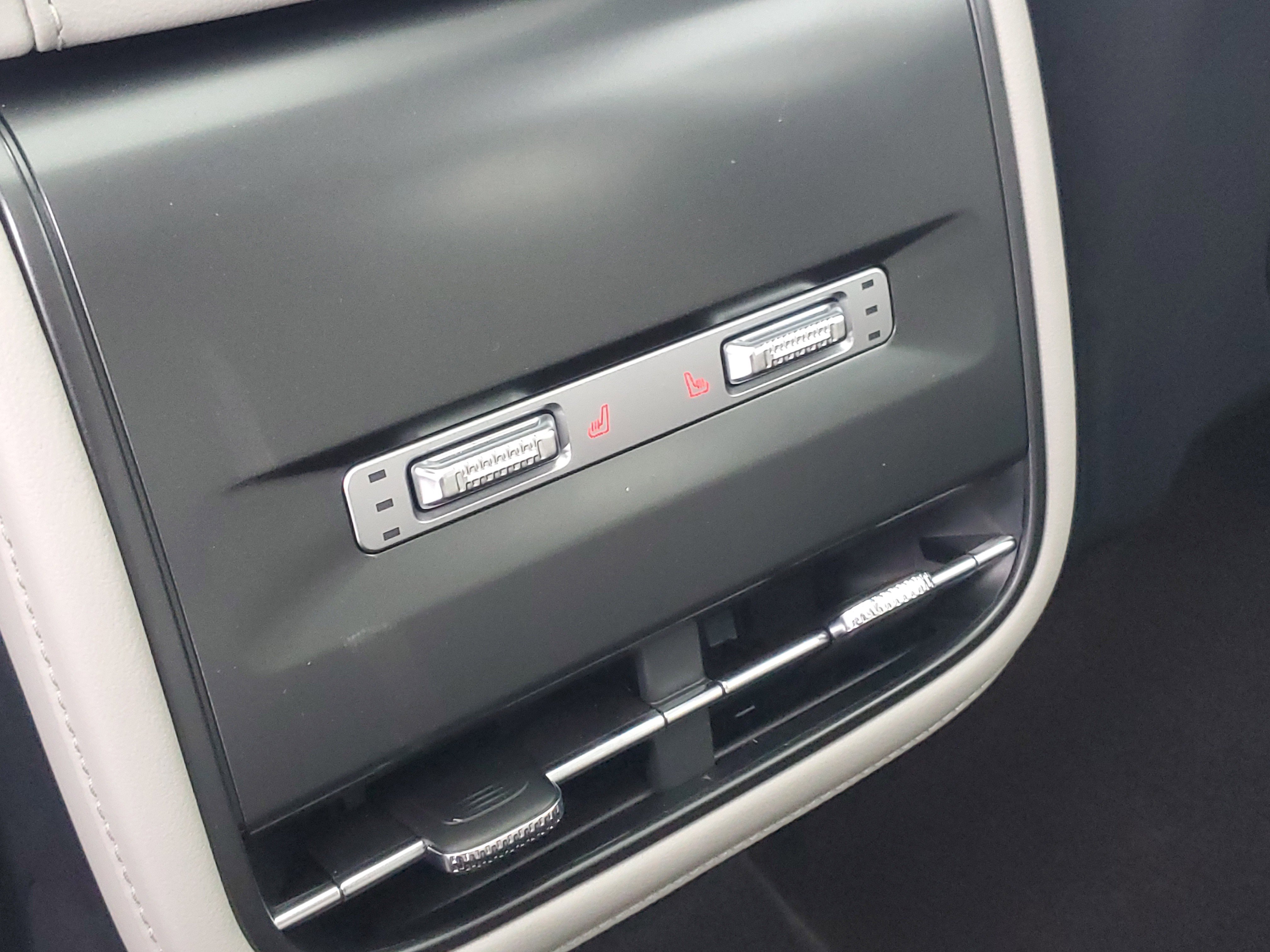 New 2026 Lincoln Nautilus Reserve w/ Jet Appearance Package image 31