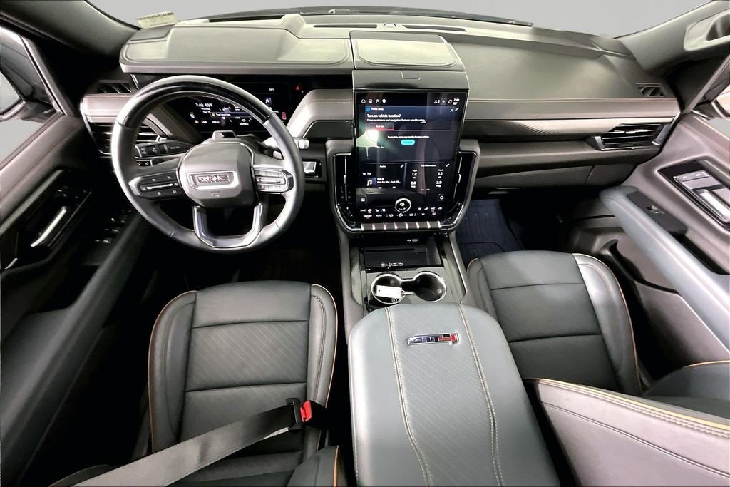 Used 2025 GMC Yukon AT4 w/ AT4 Premium Plus Package AWD/4WD image 7
