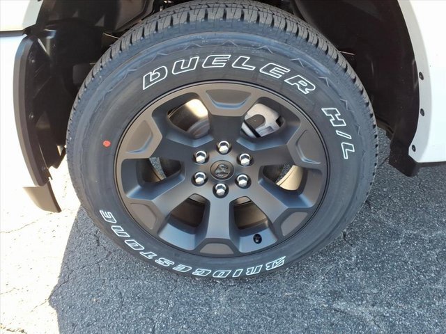 New 2026 RAM 1500 4x4 Crew Cab image 6