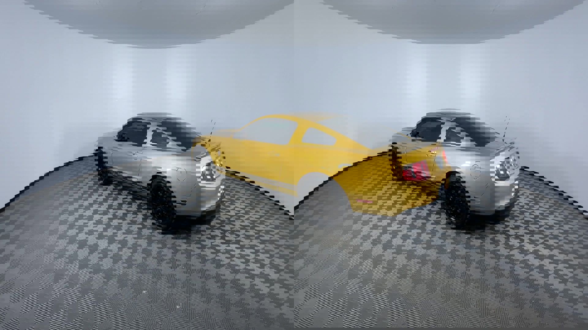 Used 2010 Ford Mustang Coupe image 7