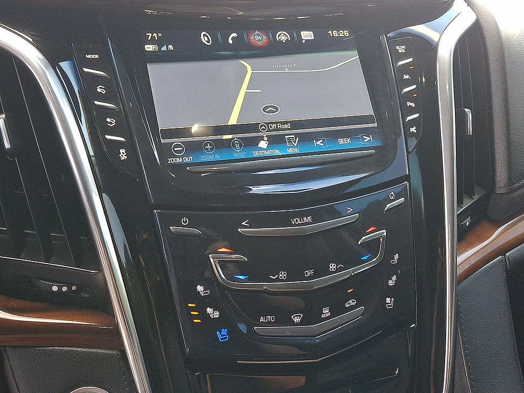 Used 2017 Cadillac Escalade Premium Luxury AWD/4WD image 20