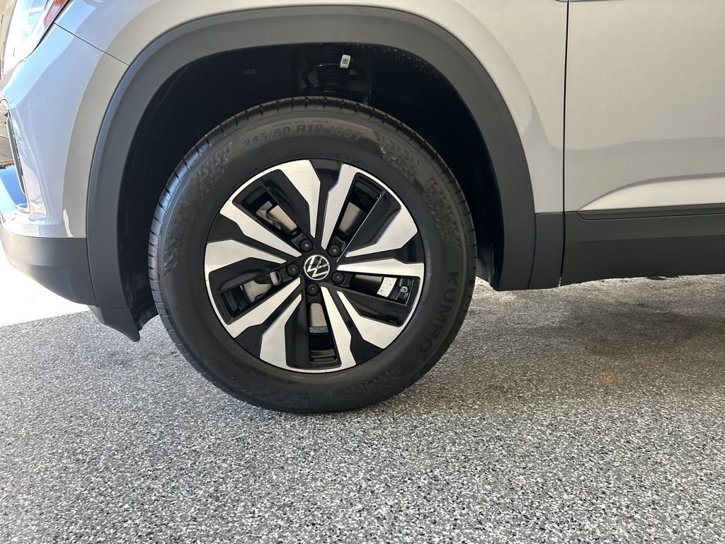 New 2026 Volkswagen Atlas Cross Sport SE AWD/4WD image 40