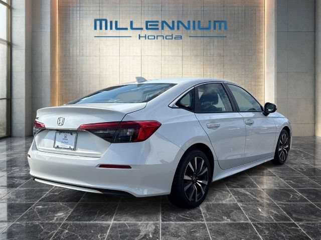 Certified 2024 Honda Civic EX image 5